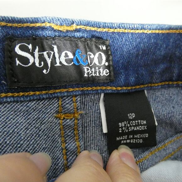 Style & Co Petite Women's Denim Jeans 12P Straight Leg Pockets - Picture 4 of 7